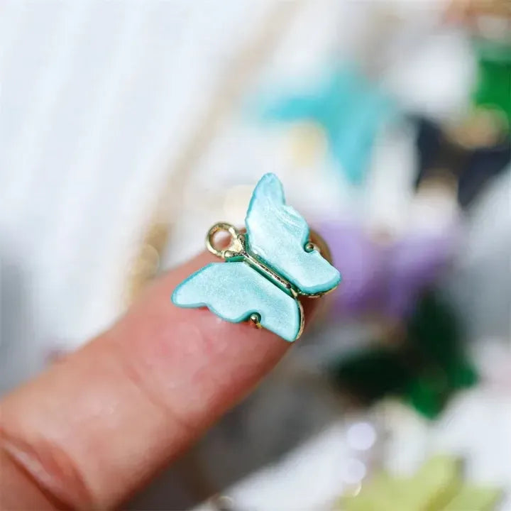 Trendy Acrylic Butterfly Charms – 5/10 Pcs