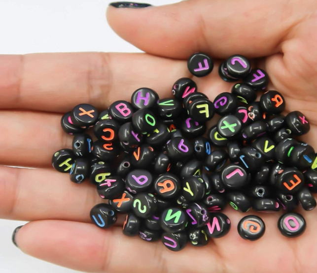 100/500Pcs 7mm Multicolor & Black Alphabet Beads
